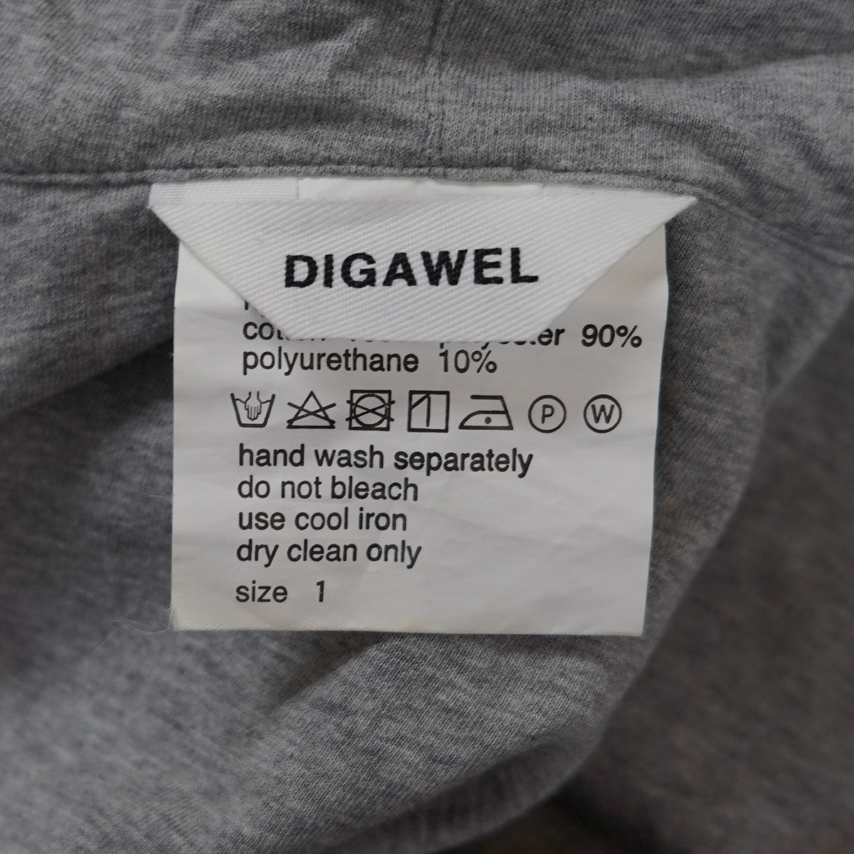 ハーフジップ ナイロン パーカー