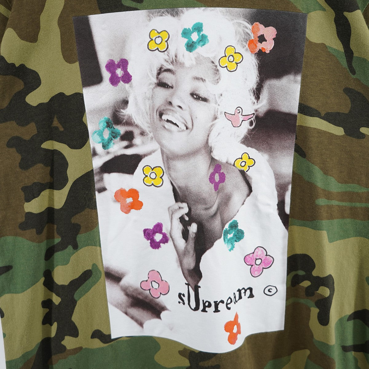 Supreme(シュプリーム) 20SS Naomi Teeナオミキャンベル ロゴ