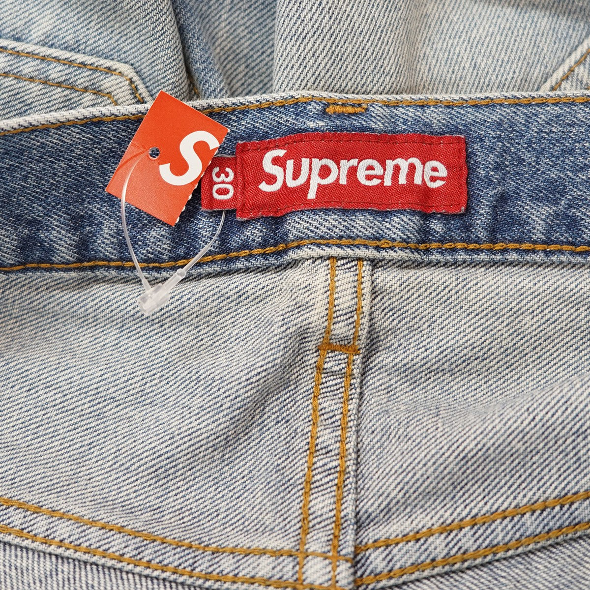 supremeディストレス ルース フィット セルビッジ \"ウォッシュドパンツ Distressed Loose Fit Selvedge Jean - Shop - Supreme