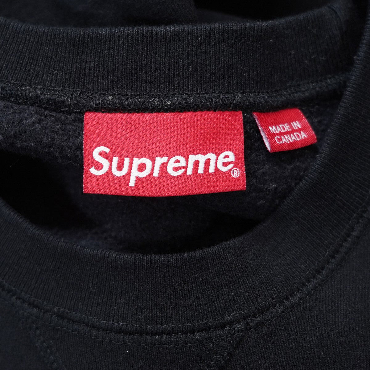 Supreme(シュプリーム) 23AW Small Box Crewneckスモールボックスロゴ