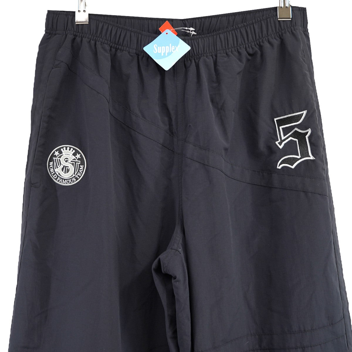 SUPREME 25SS サテントラックパンツＳブラック新品未使用おまけつき 2025年最新】supreme satin trackの人気アイテム - メルカリ
