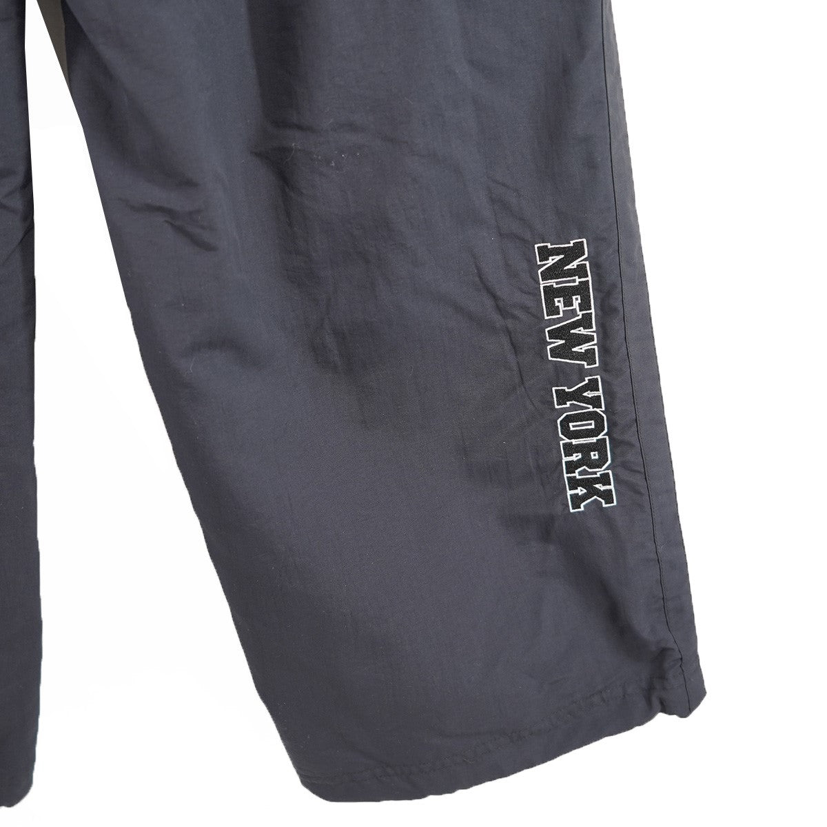 Supreme(シュプリーム) 25SS Old English Track Pantオールド