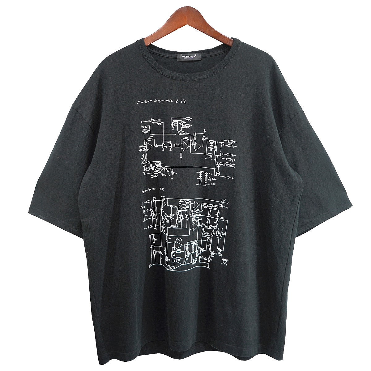 UNDERCOVER ブラック Tシャツ Mサイズ 中古・古着通販】UNDERCOVER (アンダーカバー) ロゴ刺繍オーバー