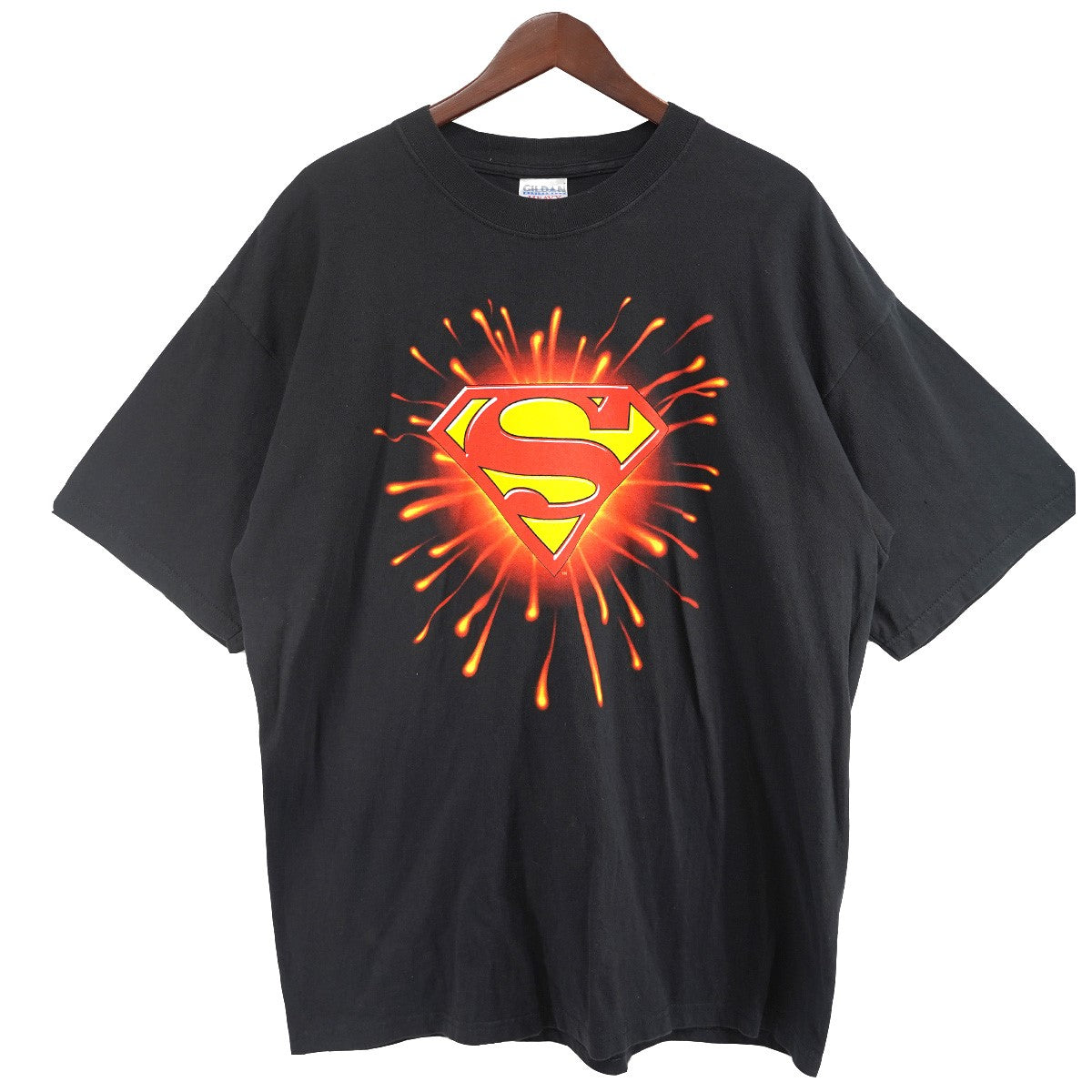 00s Superman Flame Logo Fire Shield Teeスーパーマン エンブレムプリント Tシャツ