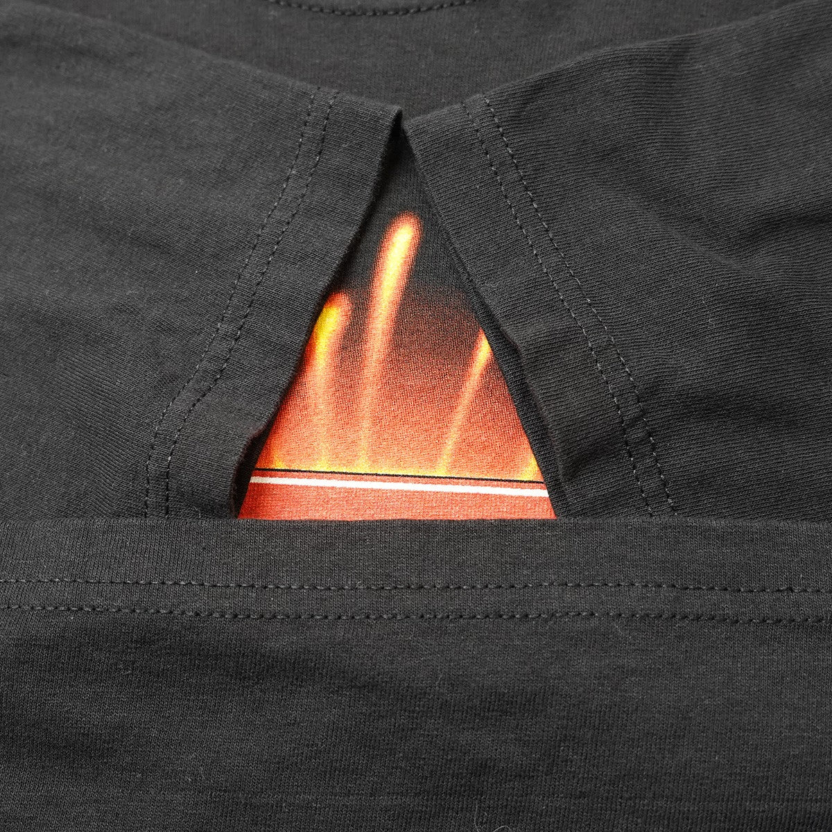 00s Superman Flame Logo Fire Shield Teeスーパーマン エンブレムプリント Tシャツ