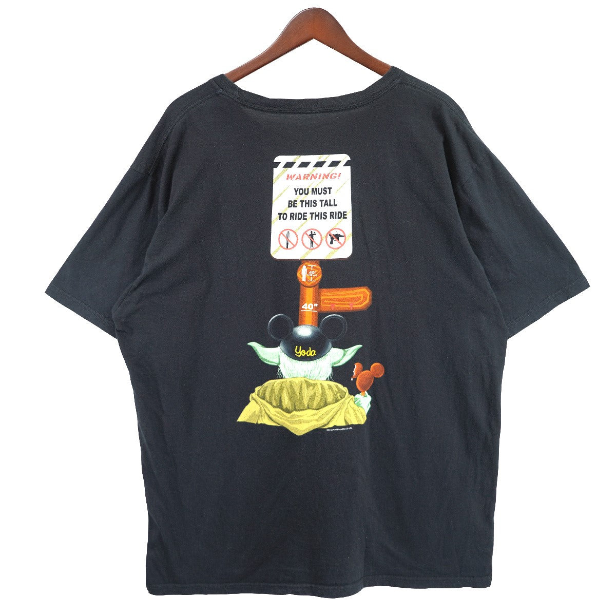 VINTAGE 2013 Disney Parks Star Wars Judge Me By My Size Mickey Yoda T-Shirtディズニー スターウォーズ ヨーダ ミッキー パークス Tシャツ 古着・中古-1枚目のアイテム画像