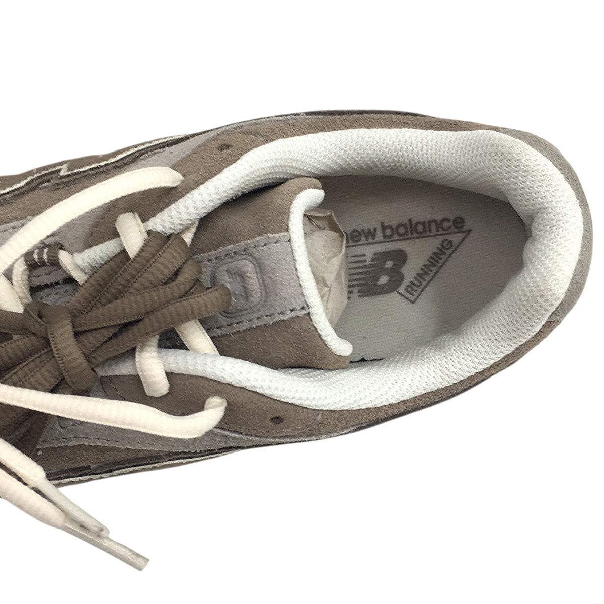 New Balance 204 ニューバランス　ブラウン 204 leather sneakers in brown - New Balance | Mytheresa