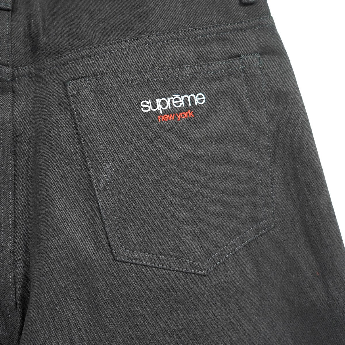パンツ Supreme Baggy Selvedge Jean (25FW) Black Supreme Baggy Selvedge Jean (FW25) - $198