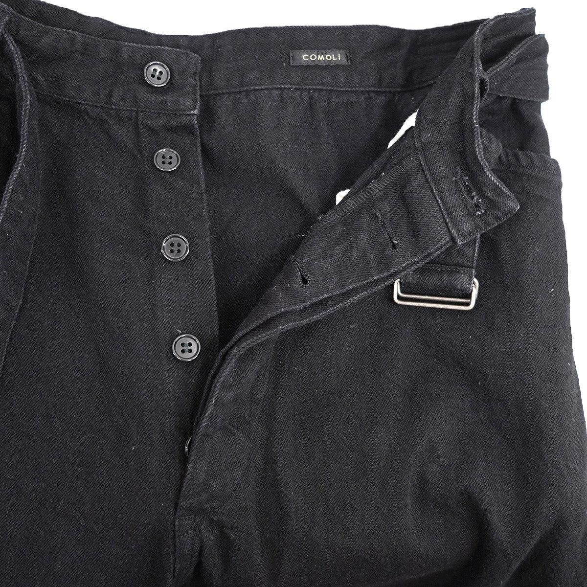 COMOLI(コモリ) 25SS デニム ベルテッドパンツ ベルト ジーンズ デニム