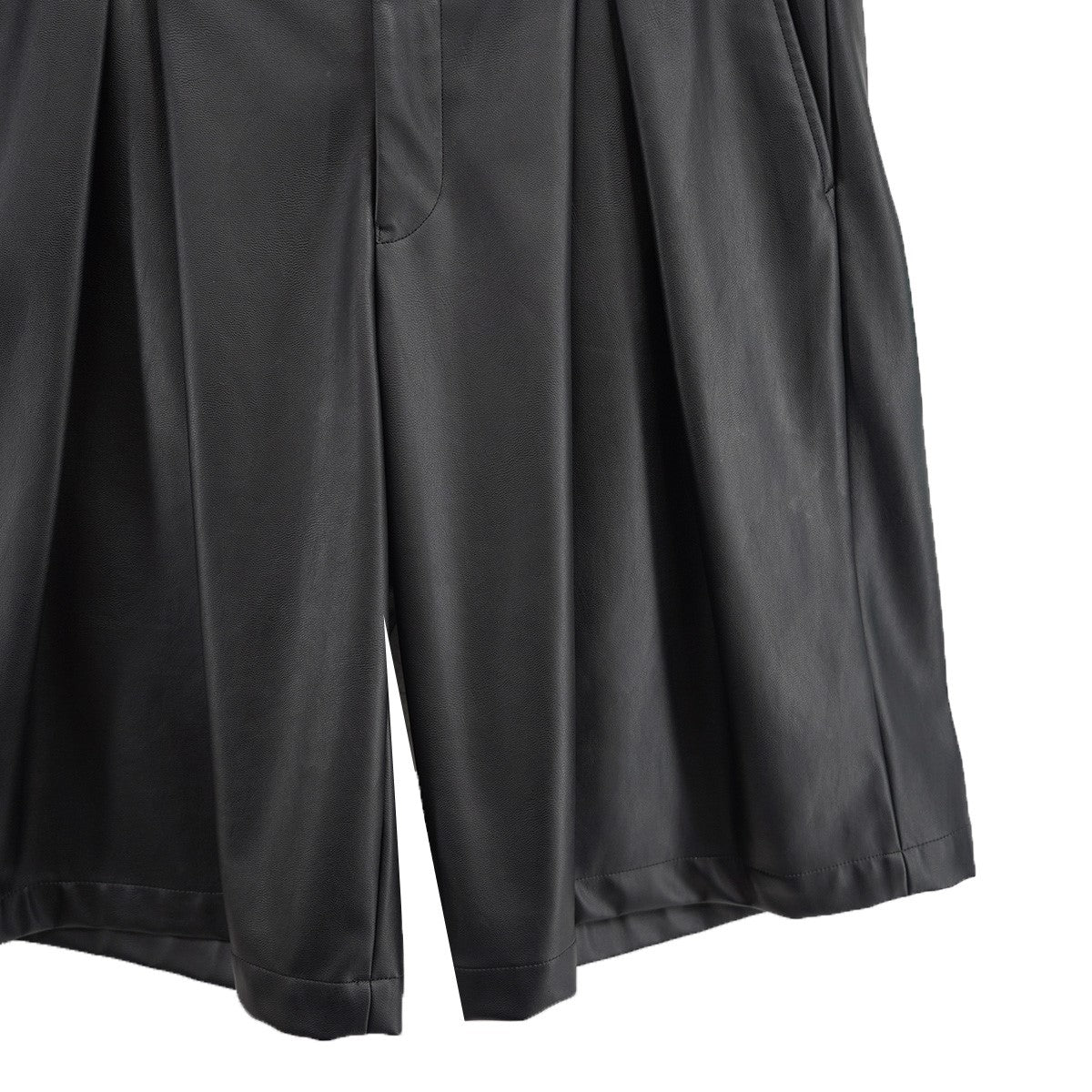 激レア‼️ コムデギャルソンオムプリュス 24aw ワイドショーツ 激レア‼️ コムデギャルソンオムプリュス 24aw ワイドショーツ COMME
