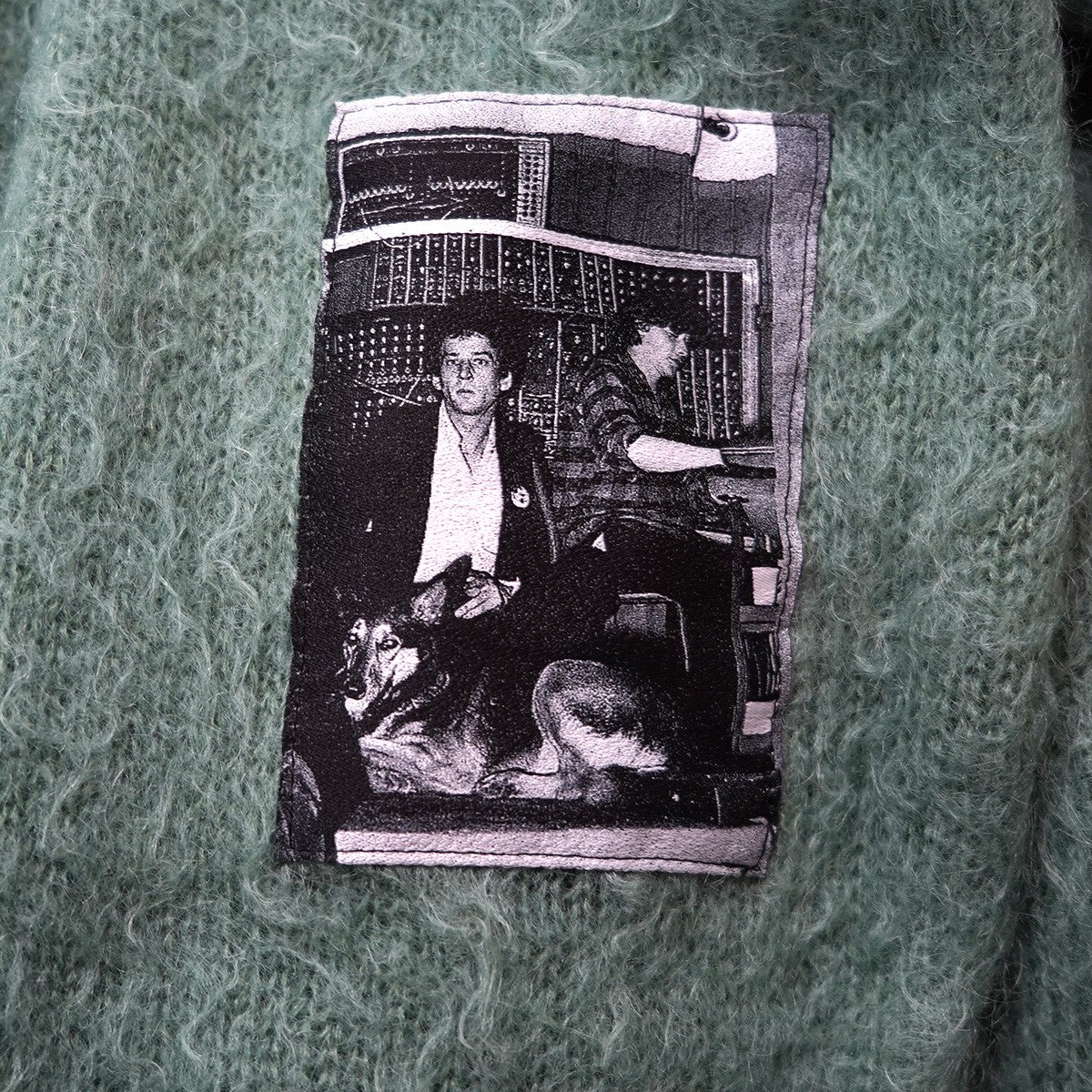 UNDERCOVER 25AW HELDON L／S Knit Wool-blend mohair high-neck knit pulloverアートワーク ジャガード パッチ モヘア ニット セーター 古着・中古-3枚目のアイテム画像