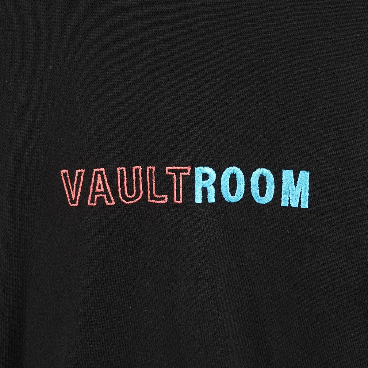VAULTROOM 24SS VR × KARUBINACHO TEE かるびなちょ VTuber 赤見かるびイラストレーター なちょ猫（甘城なつき）コラボ ロゴ Tシャツ 古着・中古-4枚目のアイテム画像
