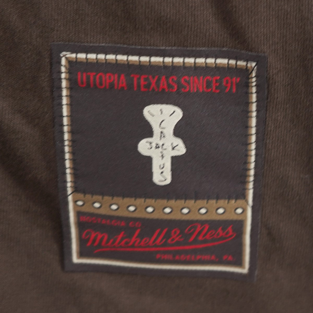 Cactus Jack×Travis Scott×Mitchell ＆ Ness 24SS Travis Scott x Mitchell ＆ Ness Michigan State Spartans Seal T-Shirtミシガンステート スパルタンズ シール ロゴ Tシャツ 古着・中古-5枚目のアイテム画像