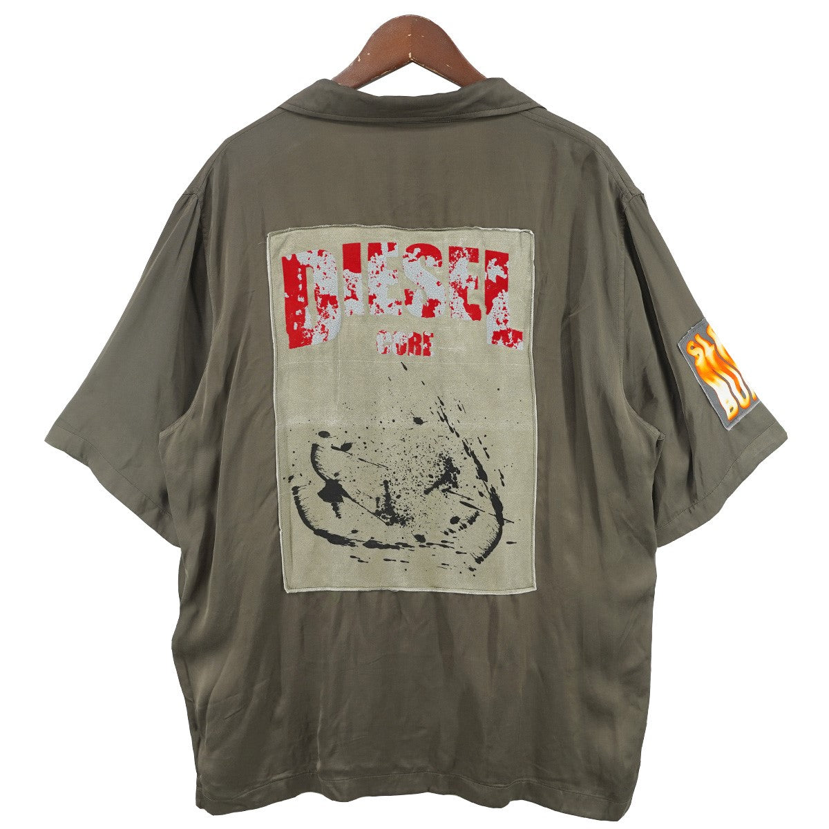 DIESEL by Glenn Martens 25SS S-DAXHE Short sleeve satin shirt with patchesビスコース サテン ロゴ パッチ 開襟 オープンカラー 半袖シャツ 古着・中古-1枚目のアイテム画像