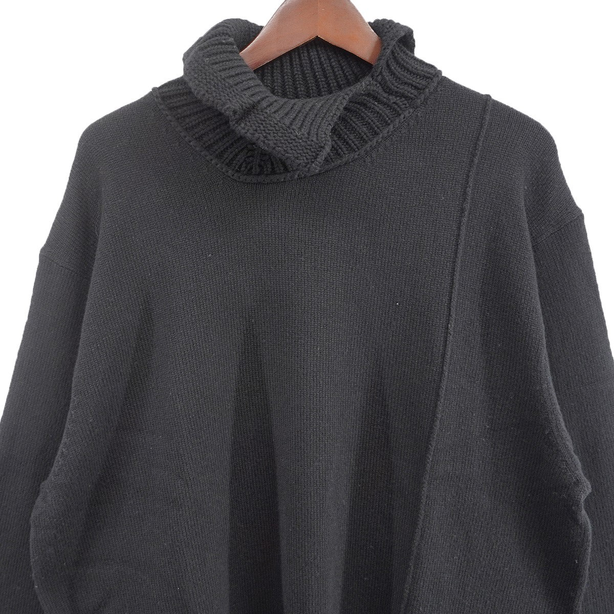 24AW Deformed Neckline Turtle Knitネックライン デザイン タートルネック ニット セーター