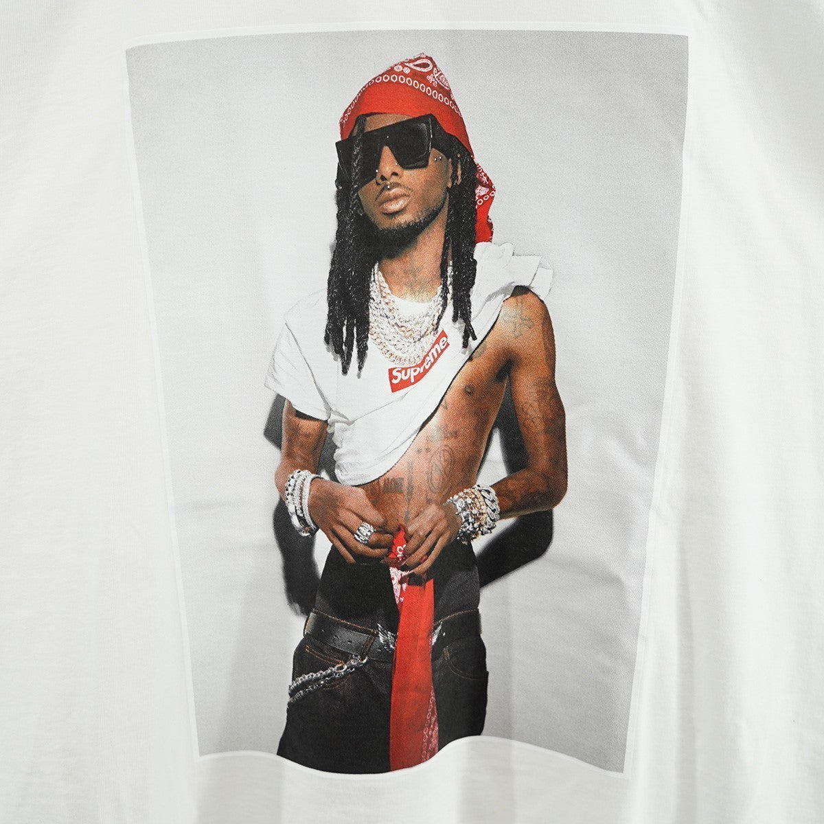 Supreme 25AW Playboi Carti Teeプレイボーイ・カーティ ボックスロゴ フォト Rap Hiphop ラッパー Tシャツ 古着・中古-2枚目のアイテム画像