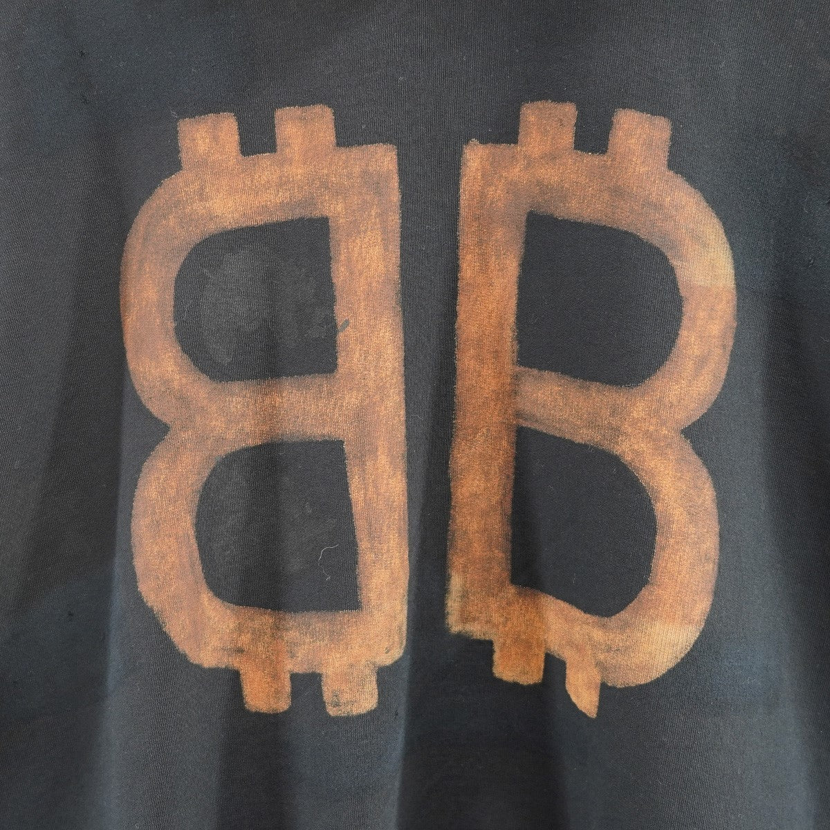 BALENCIAGA(バレンシアガ) 22AW BB Crypto Coin Vintageヴィンテージ加工 BBロゴ ダメージ加工 オーバーサイズ  パーカー 742603 TOVN7 ブラック サイズ UNISEX/ M｜【公式】カインドオルオンライン ブランド古着・中古通販【kindal】