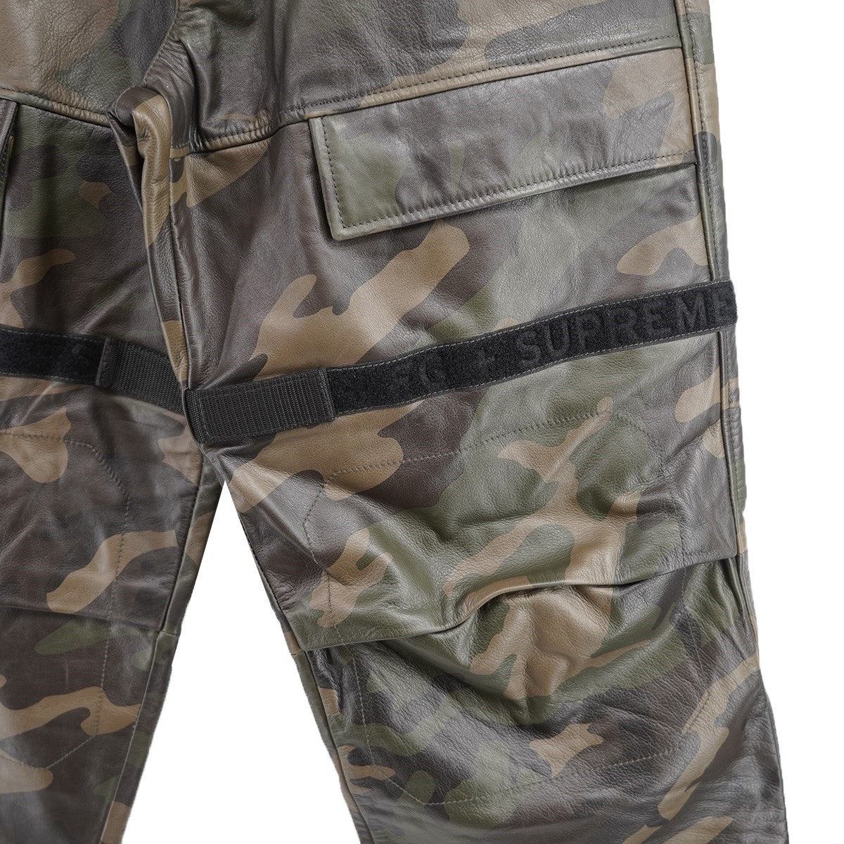 Supreme×MARITHE+FRANCOIS GIRBAUD×ALPHA 25SS Shuttle Tape Leather Cargo Pant Camoロゴ シャトル テープ レザー カーゴ パンツ 古着・中古-4枚目のアイテム画像