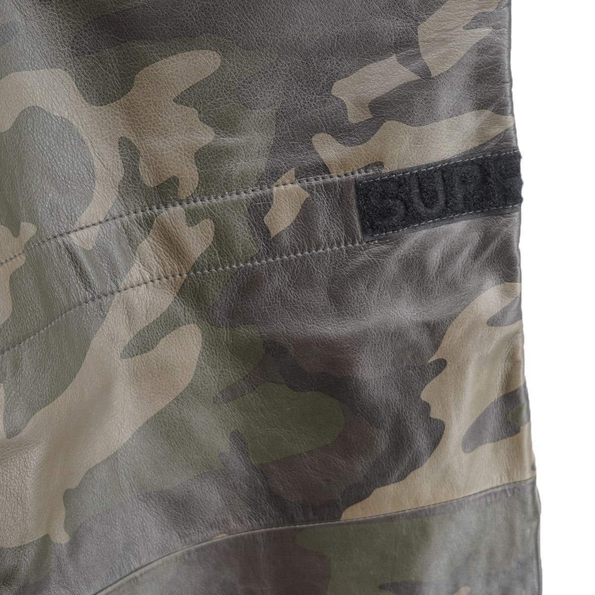 Supreme×MARITHE+FRANCOIS GIRBAUD×ALPHA 25SS Shuttle Tape Leather Cargo Pant Camoロゴ シャトル テープ レザー カーゴ パンツ 古着・中古-6枚目のアイテム画像