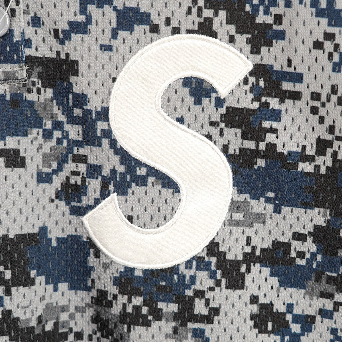 Supreme 25SS S Logo Baseball Henley Digi Camoエス ロゴ ベースボール ヘンリー ネック メッシュ Tシャツ 古着・中古-3枚目のアイテム画像