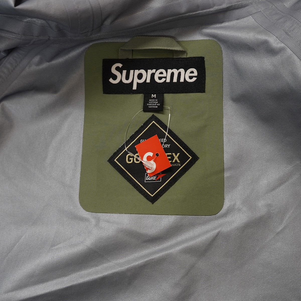 Supreme(シュプリーム) 25AW GORE-TEX Shell Jacket Olive ロゴ GTX