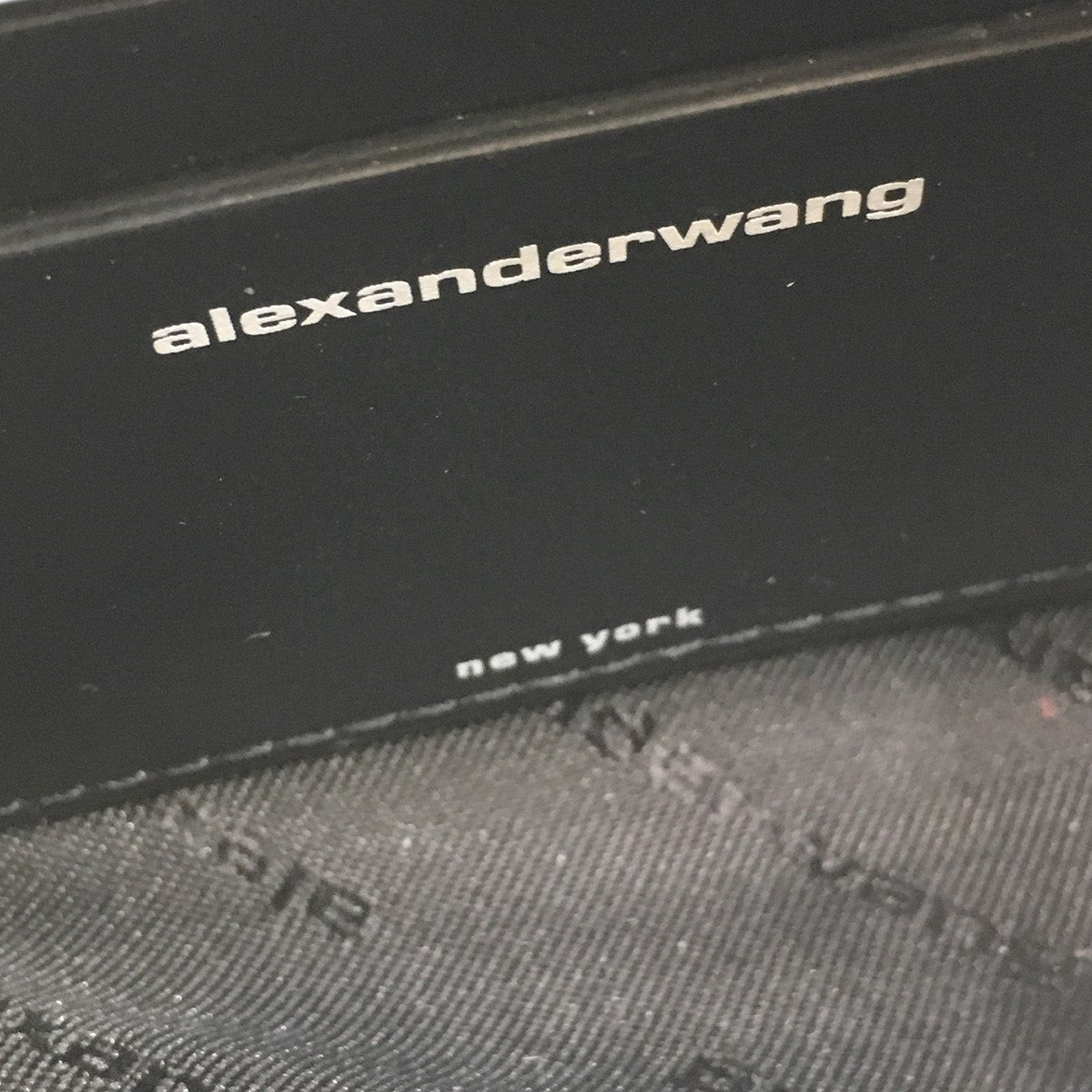 ALEXANDER WANG(アレキサンダーワン) HEIRESS MEDIUM POUCHロゴ ライン