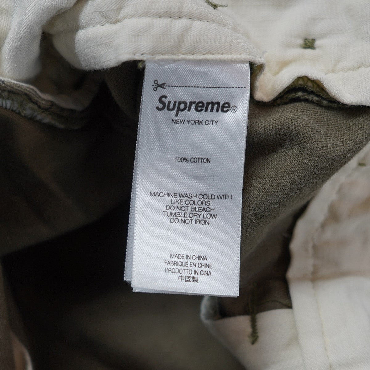 Supreme ヘビ柄 チノパン 32 Supreme(シュプリーム) 24SS Snake Print Chino Pant Oliveロゴ