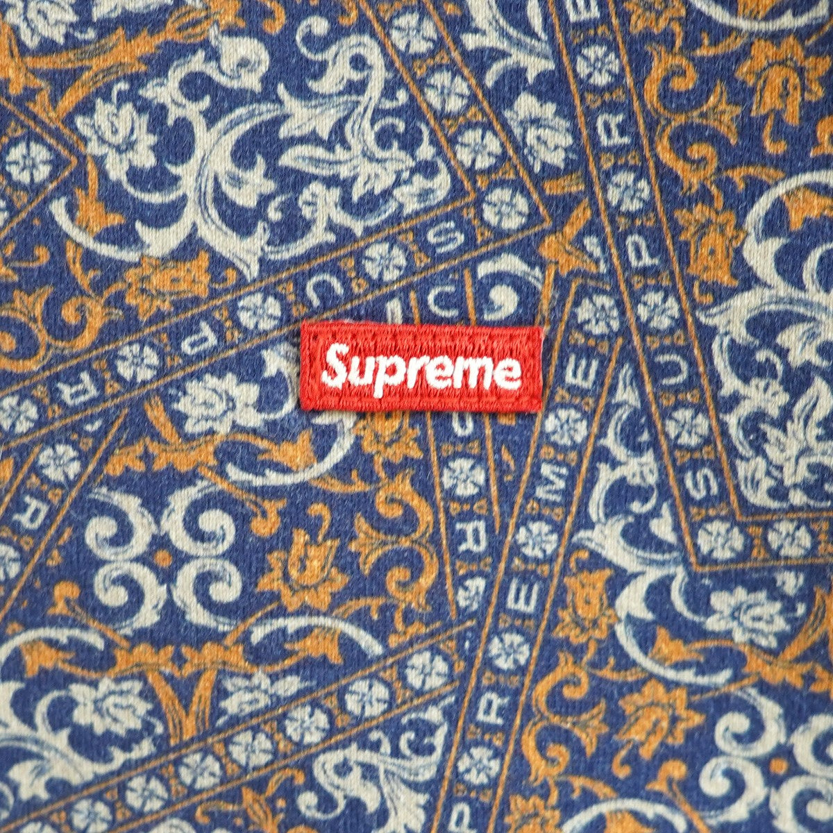 Supreme 21AW Small Box Tee Navy Floral Cards限定カラー スモールボックスロゴ ネイビーフローラル カード Tシャツ 古着・中古-2枚目のアイテム画像
