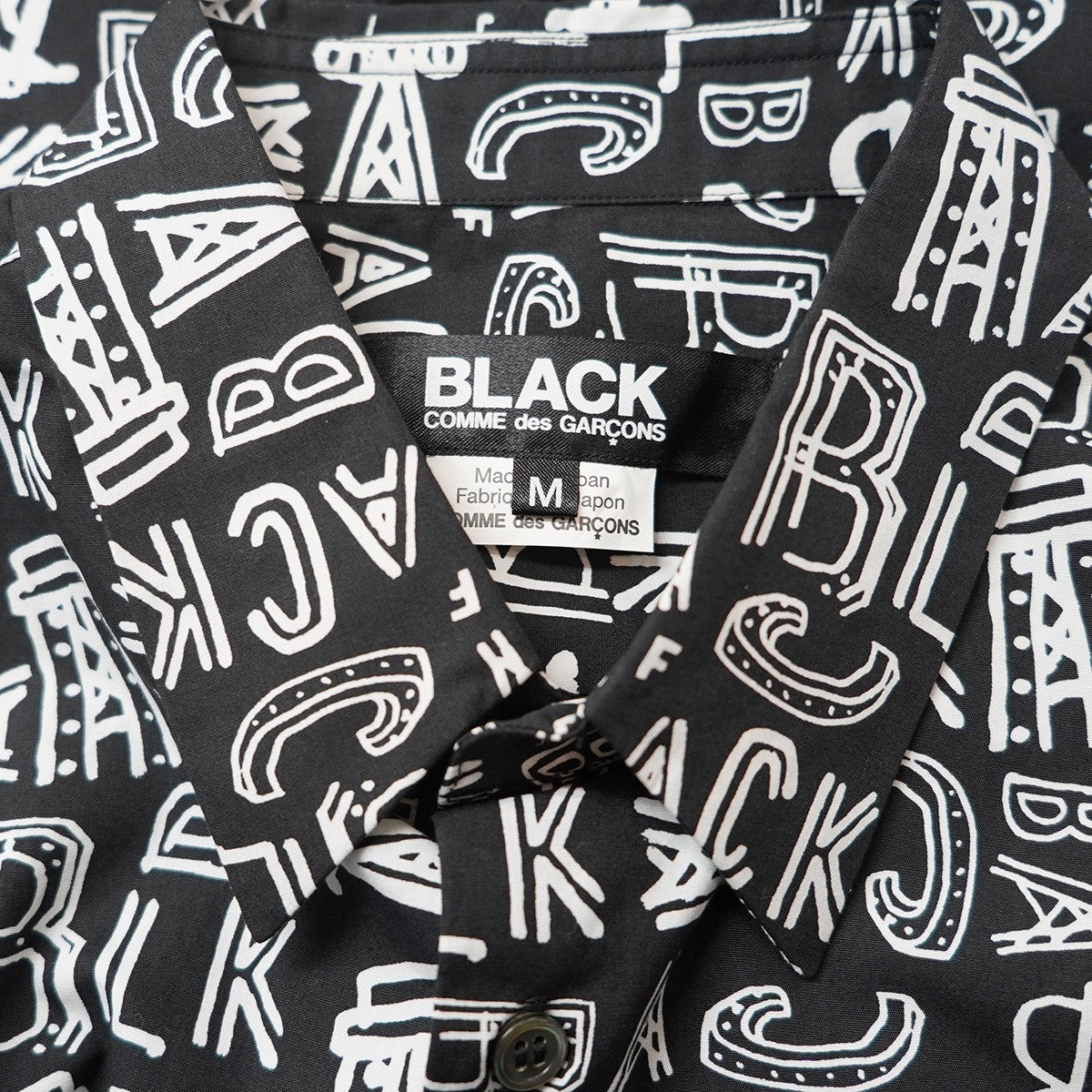 BLACK COMME des GARCONS 総柄 BLACK ロゴ シャツ 古着・中古-4枚目のアイテム画像