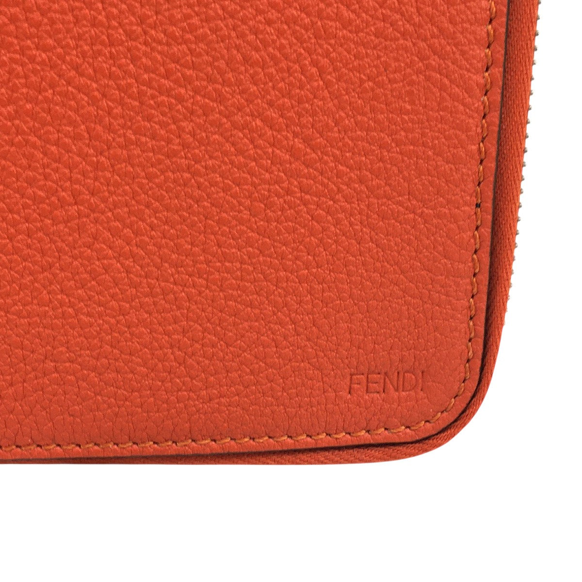 FENDI ロゴ レザー クラッチバッグ 鞄 PC パソコン ケースCHRISTMAS POU ROMAN CALF FOX + PALLADIUM 古着・中古-2枚目のアイテム画像