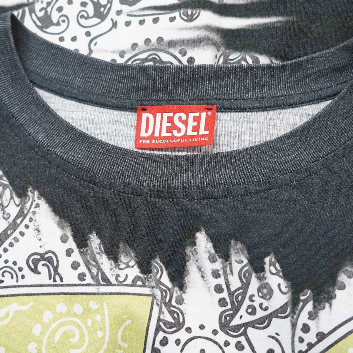 DIESEL by Glenn Martens 25SS T-Boxt-78-R1 T-Shirt With 78 Bandana Printバンダナ ナンバリング 加工 オーバーサイズ Tシャツ 古着・中古-5枚目のアイテム画像