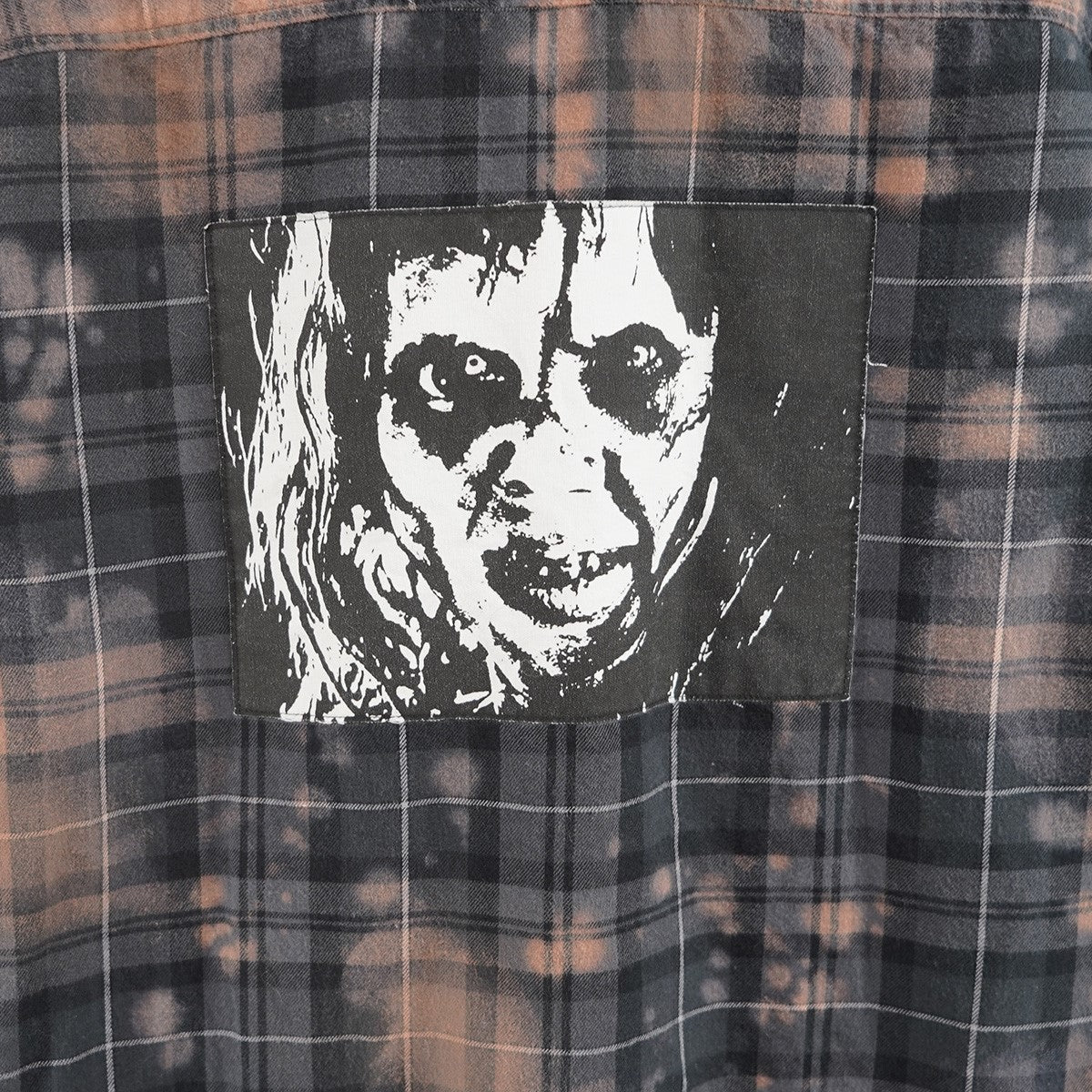 Supreme 25AW The Exorcist Flannel Shirt 楳図かずお リーガン・マクニールエクソシスト フランネル ブリーチ加工 チェック ロゴ シャツ 古着・中古-2枚目のアイテム画像