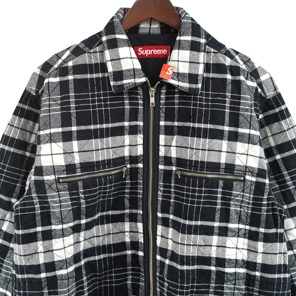 Supreme(シュプリーム) 24AW Quilted Flannel Zip Up Shirt ロゴ