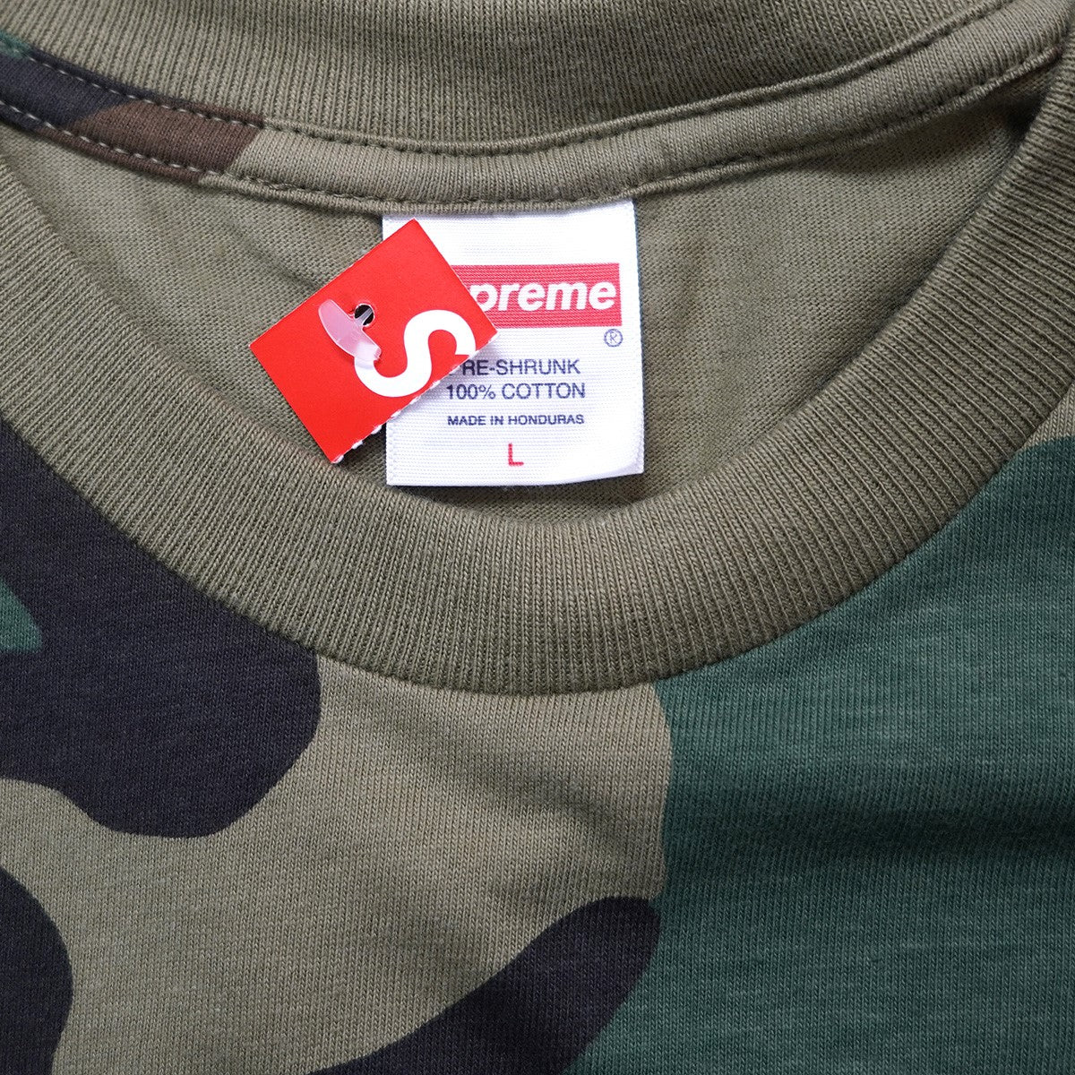 Supreme 26SS Spider-Man Tee Woodland Camoロゴ スパイダーマン Tシャツ 古着・中古-4枚目のアイテム画像