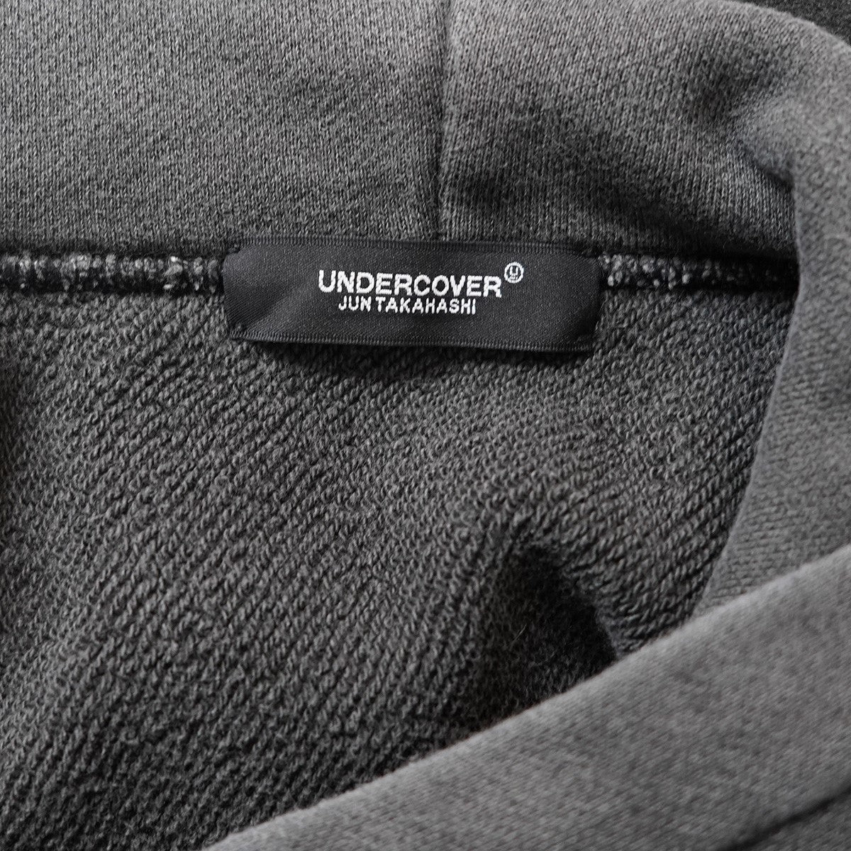 UNDERCOVER 22AW STRANGER THINGS Hellfire Club Capsule Collectionストレンジャーシングス オーバーサイズ Vintage ヴィンテージ加工 ロゴ パーカー 古着・中古-8枚目のアイテム画像