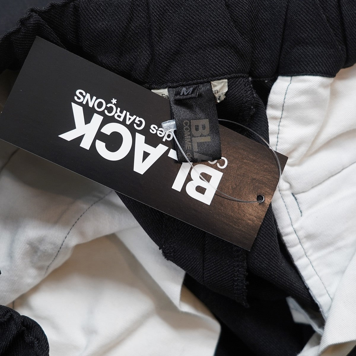 BLACK COMME des GARCONS 25AW エステルギャバジンｘウールクロス製品後加工 イージー パンツ 古着・中古-4枚目のアイテム画像