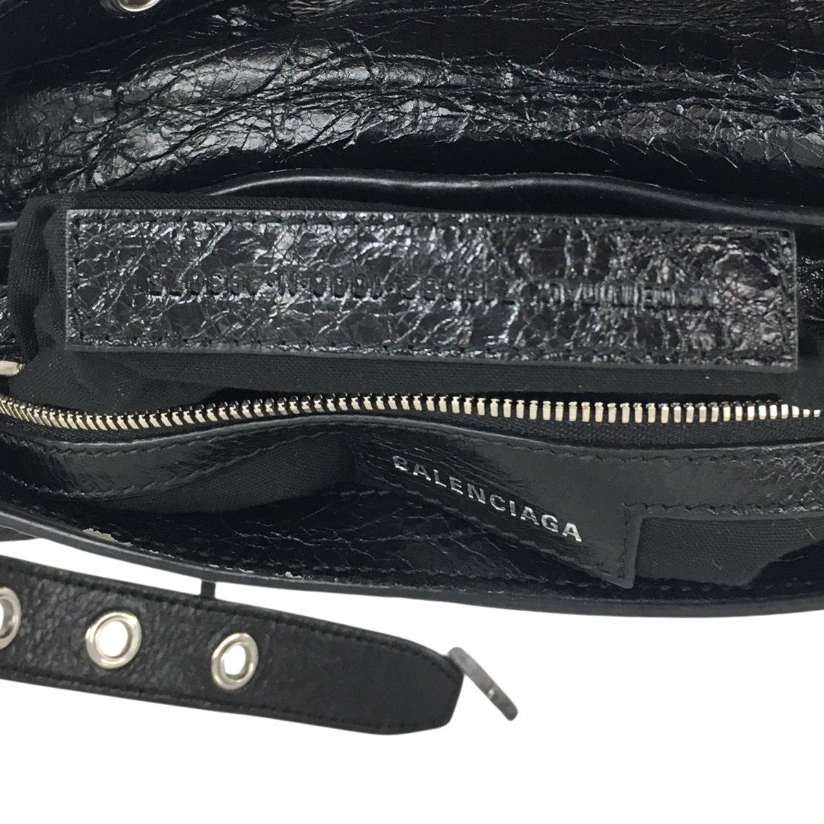BALENCIAGA Le Cagole XS Flap Bag DIY Metalメタル ロゴ ル カゴール XS フラップバッグ レザー ショルダー スタッズ 鞄 古着・中古-8枚目のアイテム画像