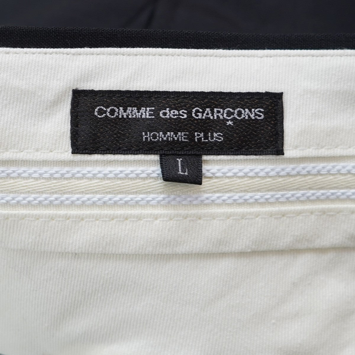 COMME des GARCONS HOMME PLUS 25SS 「Hope， a bit of light」ウールサテン ワイドショーツ ハーフパンツ 古着・中古-5枚目のアイテム画像