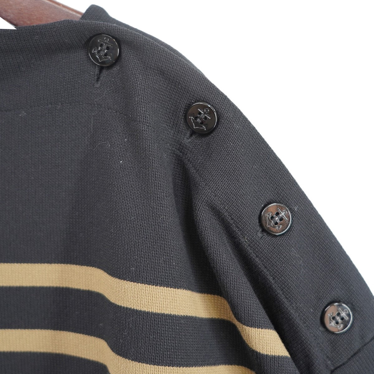 HYKE 26SS CROPPED BASQUE SHIRT(BLACK × BEIGE)ボーダー プルオーバー バスクシャツ 古着・中古-3枚目のアイテム画像