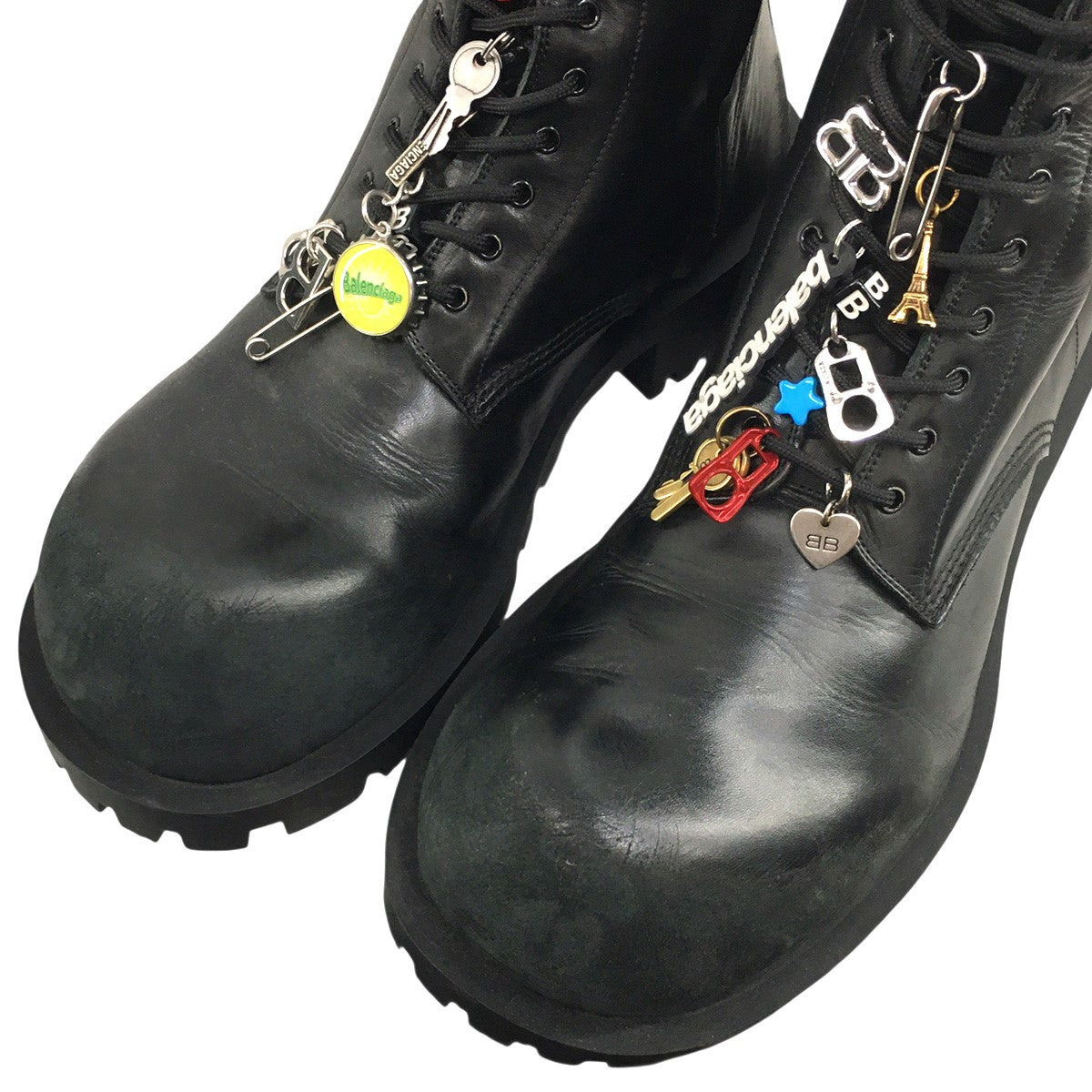 BALENCIAGA デムナ期 24AW Hummer Lace-Up Bootie チャーム付きVintage ヴィンテージ加工 ボリュームソール ハマー サイドジップ レザー ブーツ 靴 古着・中古-4枚目のアイテム画像