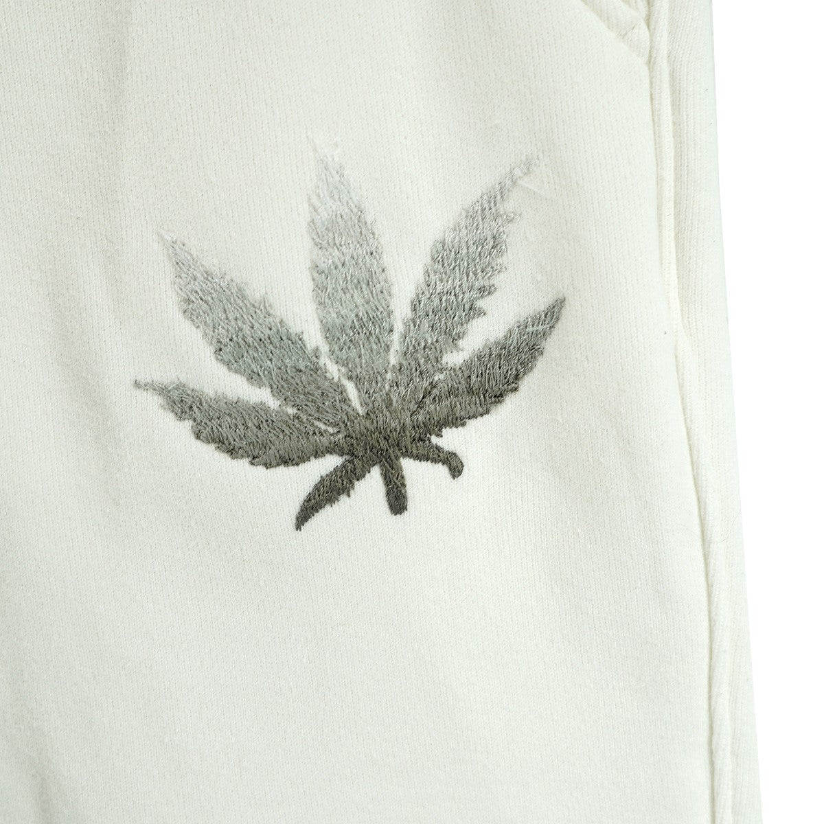 1piu1uguale3×lucien pellat-finet 22SS LEAF SWEAT SHORTS コラボ スビン混 リーフ 大麻草ロゴ グラデーション 刺繍 イージー スウェット ショーツ ハーフパンツ 古着・中古-3枚目のアイテム画像