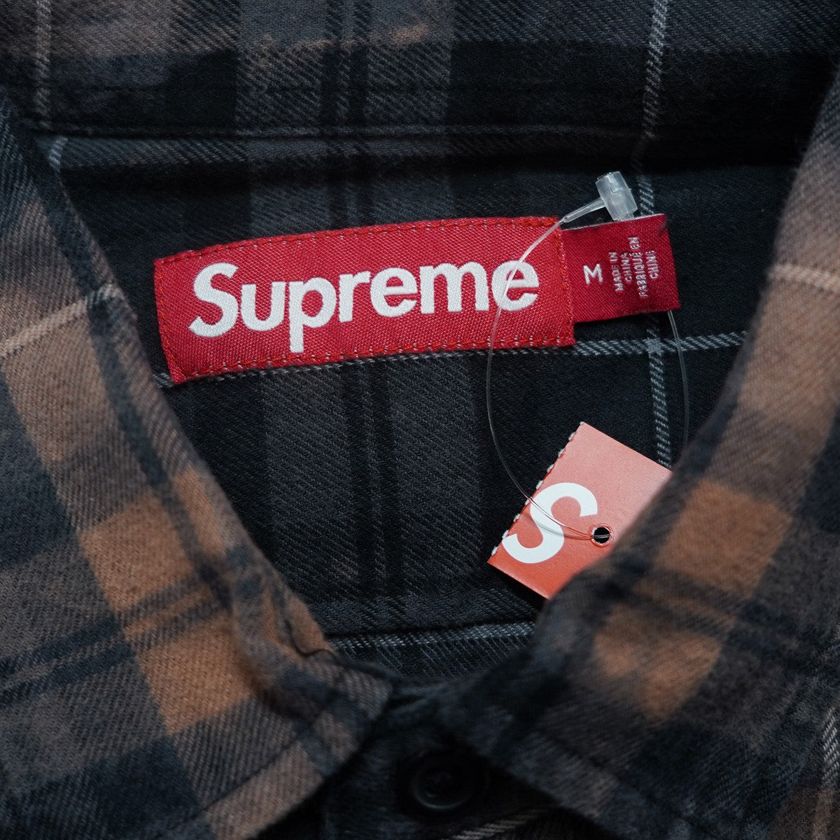 Supreme 25AW The Exorcist Flannel Shirt 楳図かずおリーガン・マクニールエクソシスト フランネル ブリーチ加工 チェック ロゴ シャツ 古着・中古-4枚目のアイテム画像
