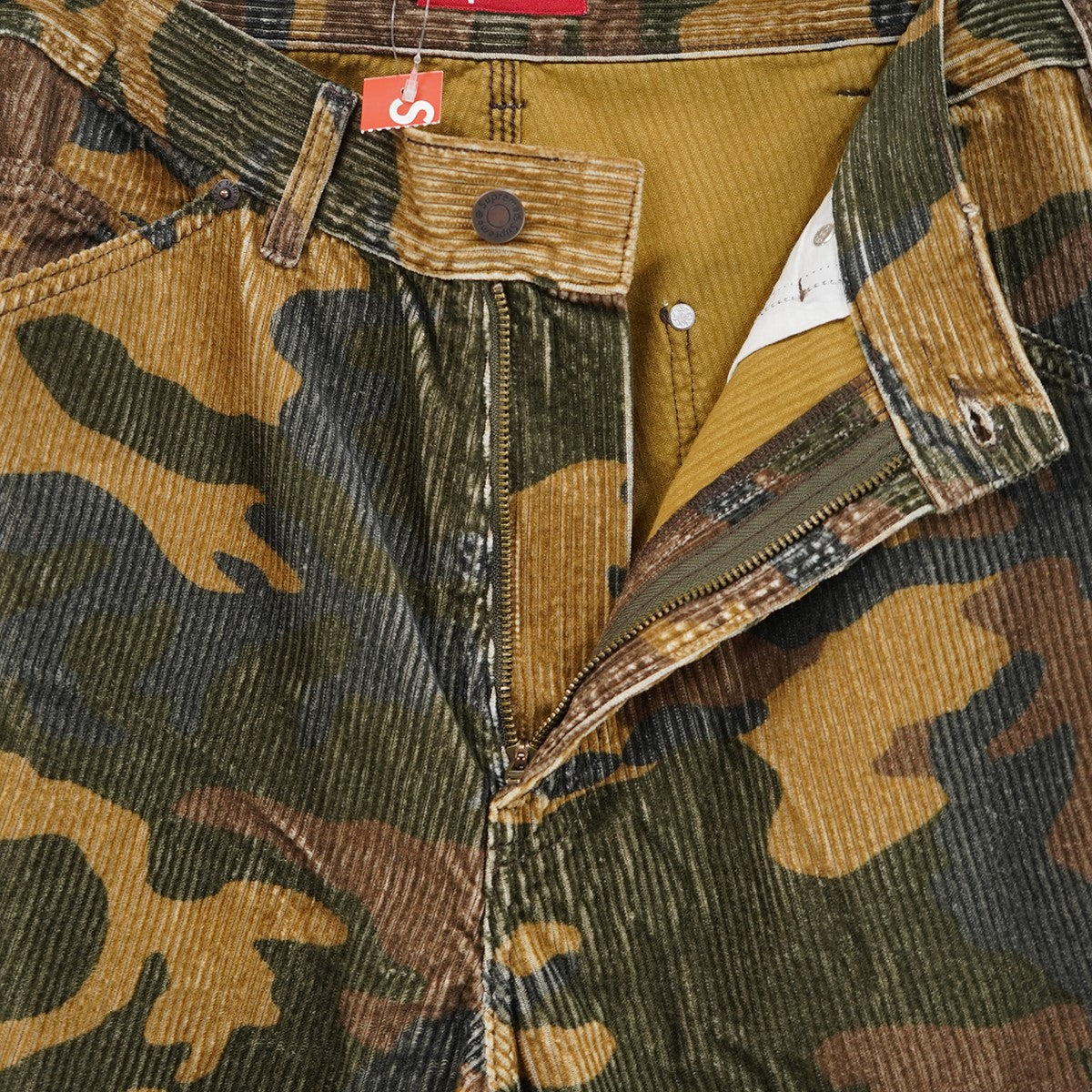 Supreme 25AW Wide Wale Corduroy Painter Pant Woodland Camoワイド ウォール コーデュロイ 迷彩 カモフラージュ ペインター パンツ 古着・中古-4枚目のアイテム画像
