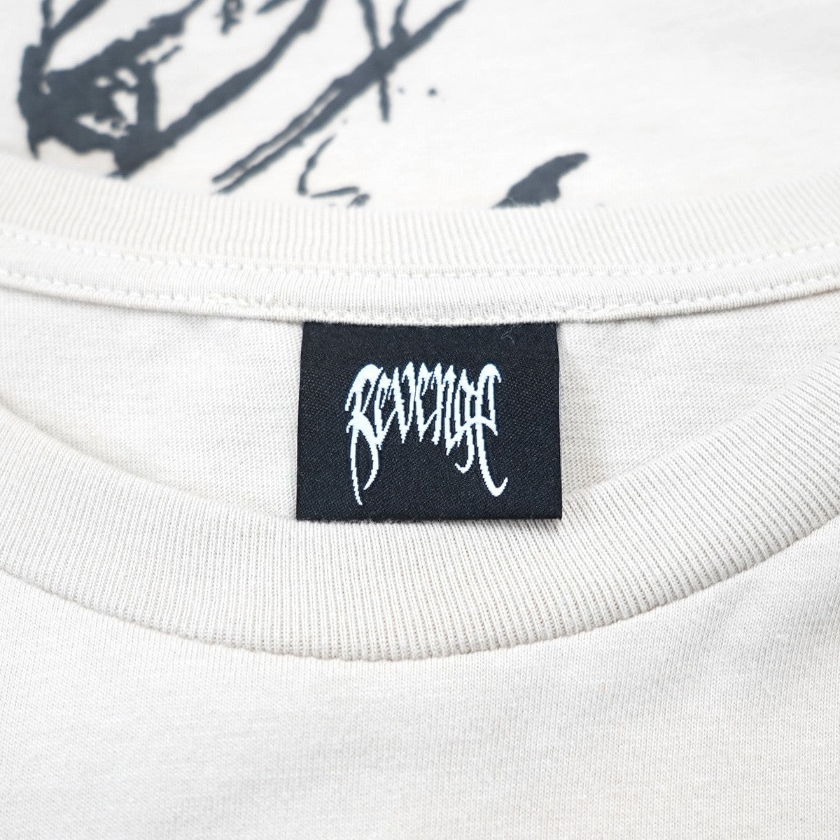 REVENGE 21AW Revenge x Trippie Redd Smoking T-Shirt トリッピーレッド スケッチ風 ロゴ グラフィック パフ 発砲 プリント 煙草 バック プリント 半袖 Tシャツ 古着・中古-5枚目のアイテム画像
