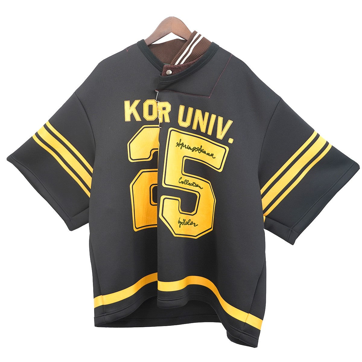 25SS OVERSIZED FOOTBALL TOPS Pe ダンボール ドッキング 折り畳み構造 KOR UNIV． 25カレッジロゴ プリント オーバーサイズ フットボール Tシャツ