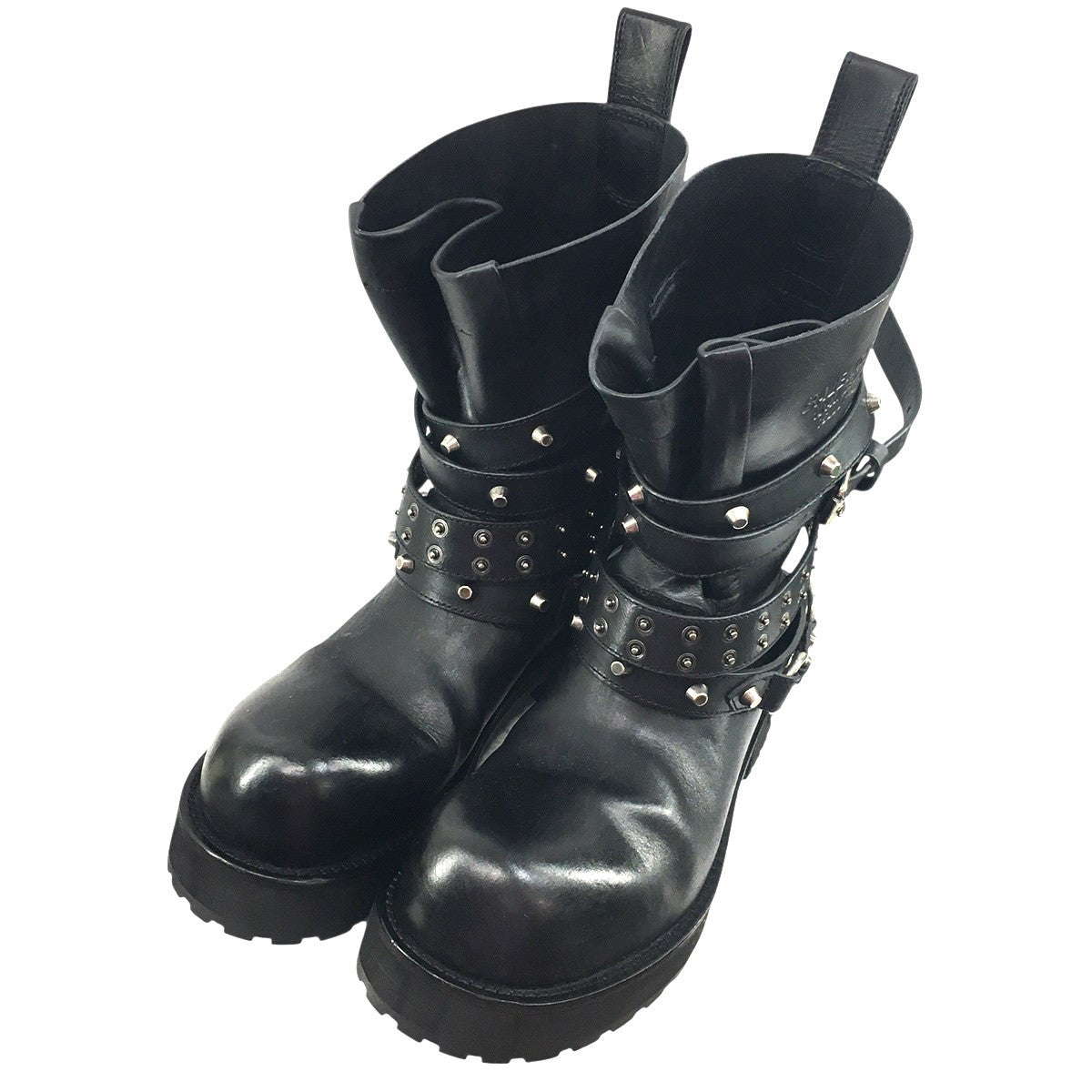 VENOM CITY BOOTIE ブラック Worn-out カーフスキンスタッズ ヴェノム ベルテッド ロゴ ブーツ