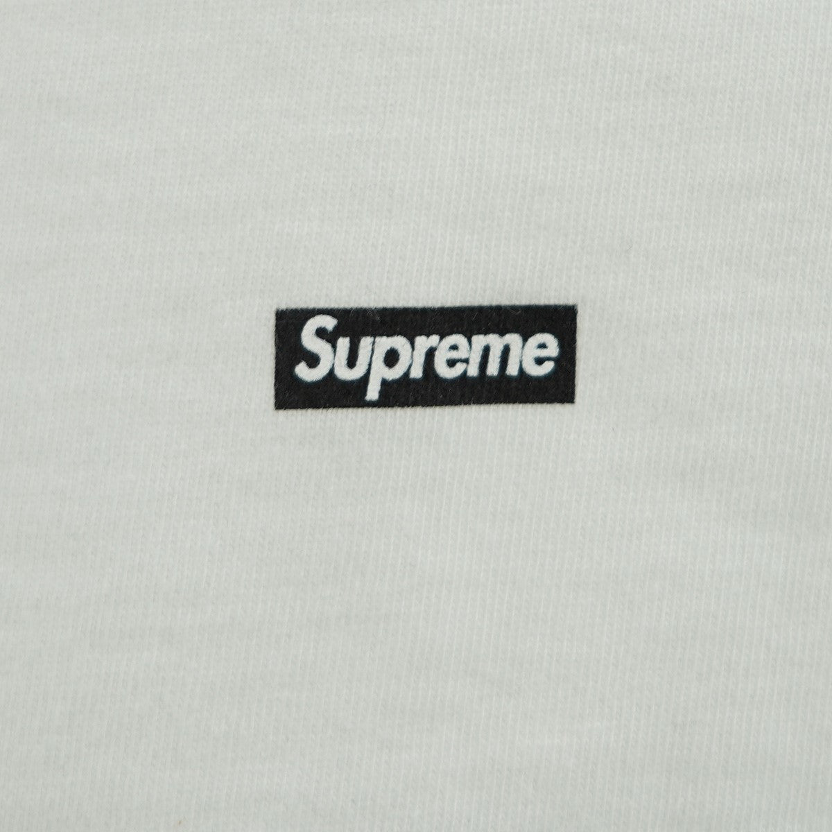 26SS Mike Kelley Banner Tee マイク・ケリー Emerald Eyeholeスカル 髑髏 クローバー バックプリント  ロゴ 半袖 Tシャツ