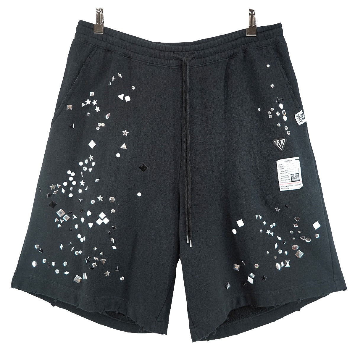 26SS EMBELLISHED SWEAT SHORTS ダメージ加工 スタッズステッカーデザイン ロゴ刺繍 ネームタグ イージー ワイド ハーフ パンツ スウェット ショーツ