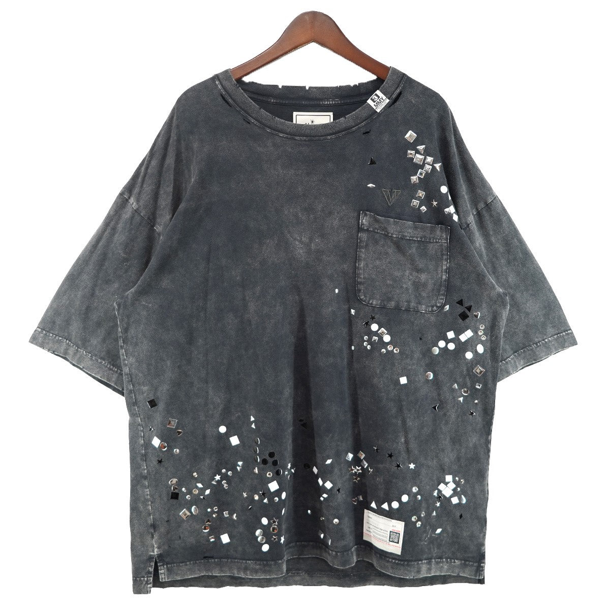 25AW Embellished Bleached T-shirt ヴィンテージ Vintage ダメージ フェード加工ランダム風スタッズ ロゴ刺繍 タグ スリット ビッグシルエット 半袖 Tシャツ