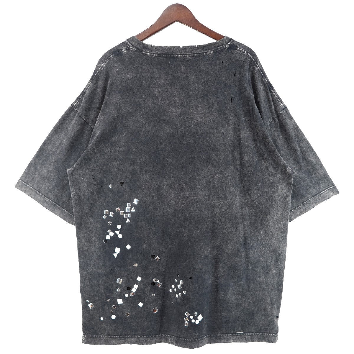 25AW Embellished Bleached T-shirt ヴィンテージ Vintage ダメージ フェード加工ランダム風スタッズ ロゴ刺繍 タグ スリット ビッグシルエット 半袖 Tシャツ